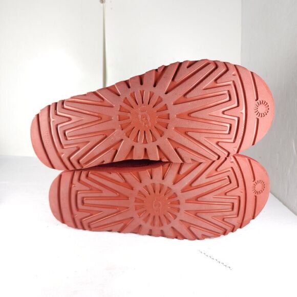 UGG Men's Neumel US 10 Red Suede Sheepskin Lined Ankle Chukka Boots Shoes - Picture 13 of 15